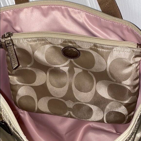 Coach Handbag - Picture 5 of 8